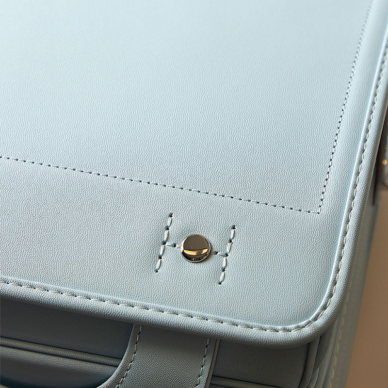 363 シボ牛革 キューブ型 ライトブルー
