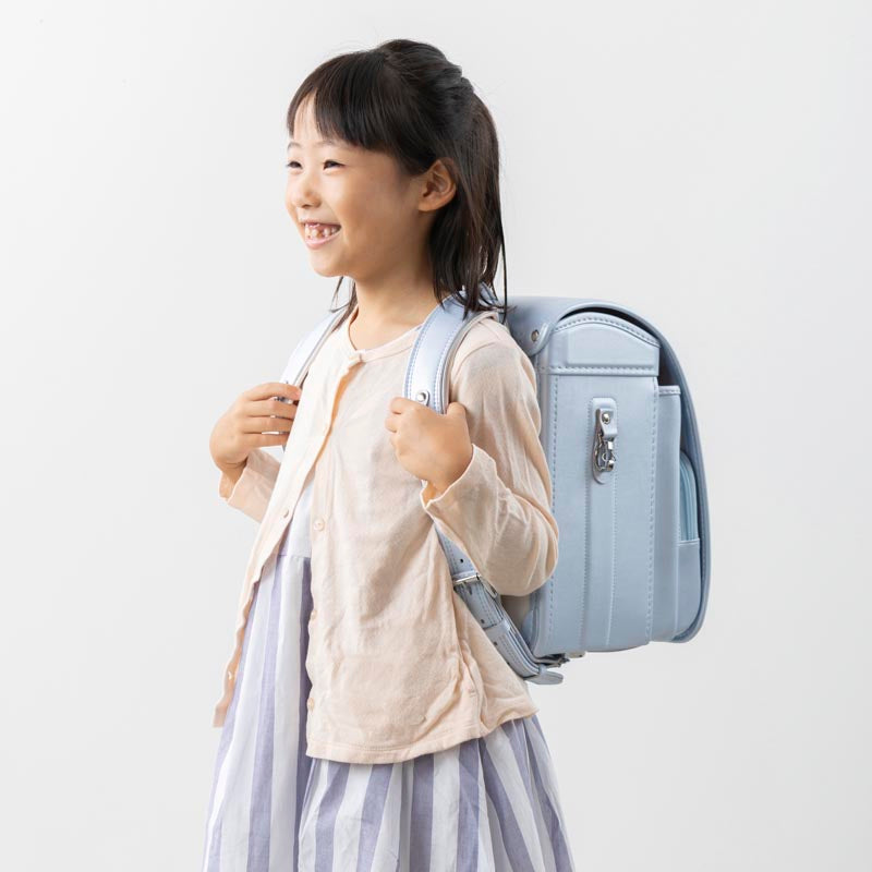 703 軽量牛革ハイブリッド クラリーノ®F キューブ型 シャインブルー