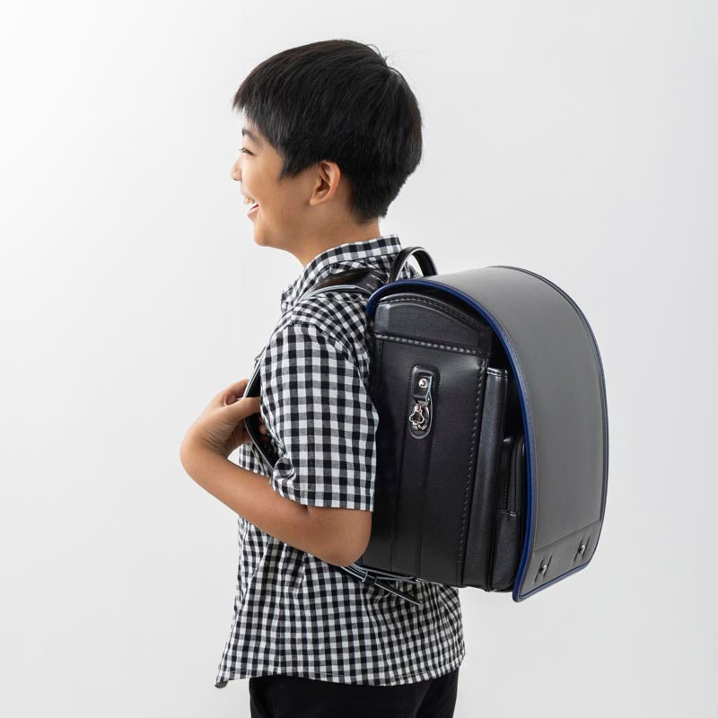 712 軽量牛革ハイブリッド クラリーノ®F キューブ型 黒×ブルー